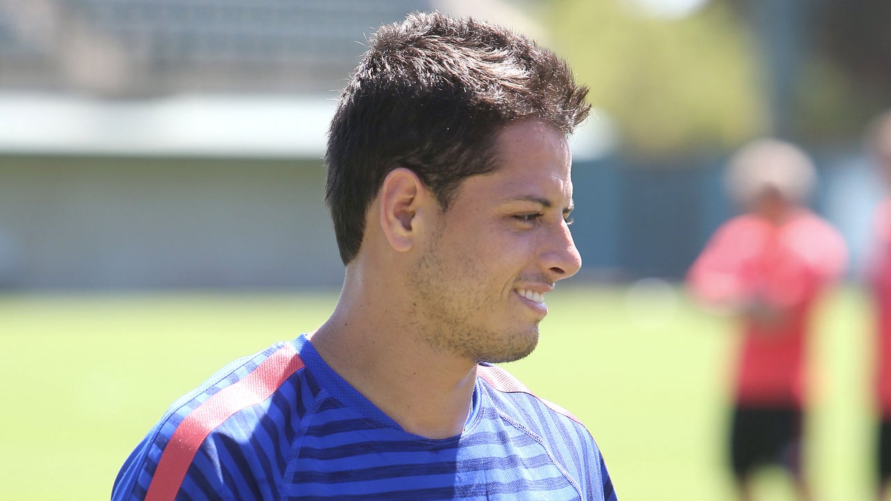 Tottenham to make move for Hernandez after Adebayor exit